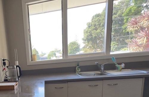 Tauranga House | Spacious 2BR Retreat for Family & Friends