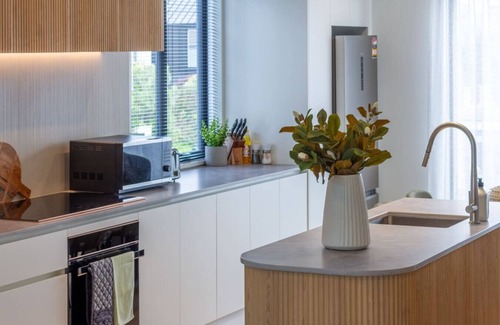 Christchurch City Centre House | Spacious 3-Bedroom City Retreat with Garage