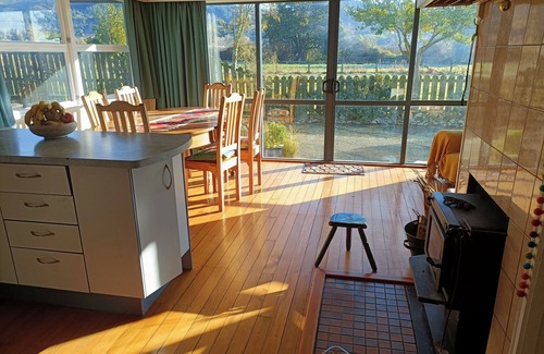 Riwaka House | Spacious 4-bedroom, dog friendly family home in Brooklyn.