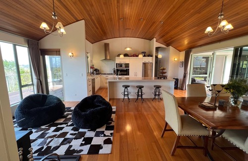 Mangawhai House | Spacious Home with fantastic views and indoor outdoor living
