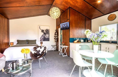 Ahiaruhe House | Special Occasions Retreat