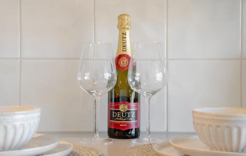 Frankton Apartment | Spectacular Lake Wakatipu Views, Cozy Studio Unit For Couples