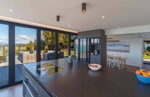 Ngaio Bay House | Split Apple Holiday Home - Kaiteriteri
