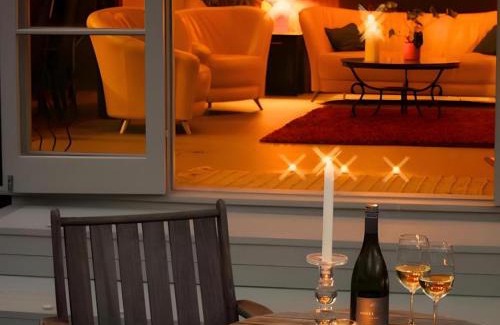 Napier Cabin | Stables Lodge Backpackers
