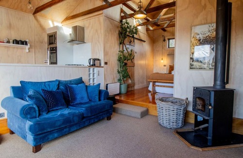 Lake Tekapo Cottage | Stargazer’s Luxury Retreat