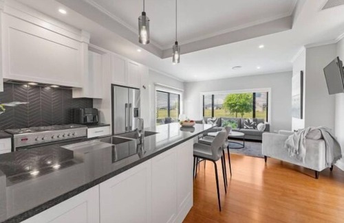 Wharewaka House | Stay Taupo - with Hot Tub