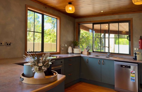 Ngongotaha House | Stillwater Resort - Lakefront Estate, Sleeps 16