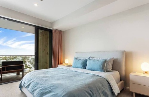 Grey Lynn Apartment | Stunning 2-bedroom penthouse