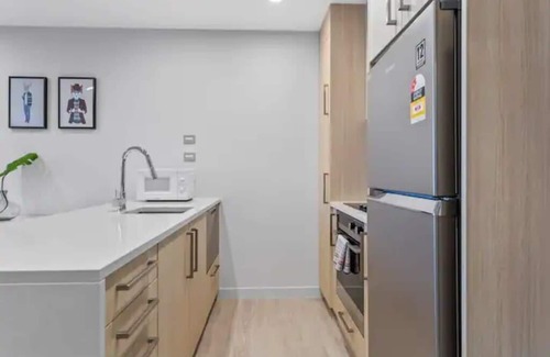 Auckland Central Business District Apartment | Stunning 2BR w/Views Near Sky Tower- Zodiak Stays