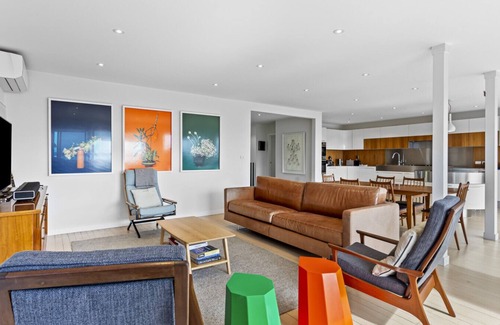 Kohimarama House | Stunning Poolside Residence