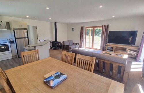 Hanmer Springs House | Stunning Tranquil Locationn5 km From Hanmer Springs Villagenbring Your Horse