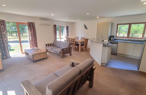 Hanmer Springs House | Stunning Tranquil Locationn5 km From Hanmer Springs Villagenbring Your Horse