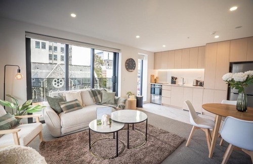 Christchurch City Centre Apartment | Stylish Central City Apartment - 2BR - In the heart of Christchurch