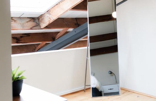 Parnell Apartment | Stylish loft in the heart of Parnell, free parking