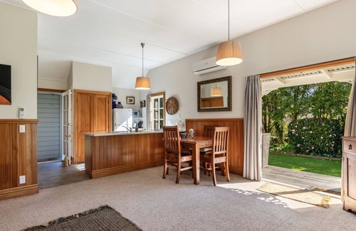 Rangatira Park House | Stylish Taupo Villa Retreat
