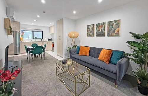 Christchurch City Centre Villa | Stylish Two Bedroom for a Christchurch Getaway