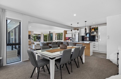 Mangawhai Heads House | Sunkissed Pool Villa - Mangawhai Holiday Home