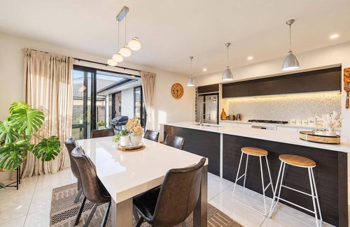 Wigram House | Sunlit Wigram Home | 4BR + Patio | Sleeps 8
