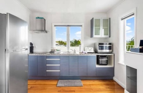 Henderson Apartment | Sunny Renovated Home w Views | Parking | Netflix