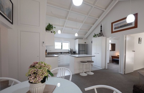 Tawa House | Superior Tawa Retreat