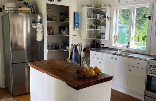 Tryphena House | Swanfork - The Hamptons House meets Medlands Bach