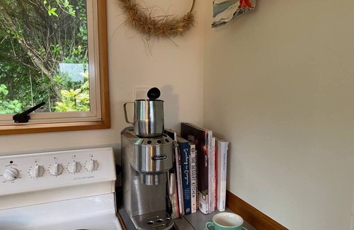 Saint Omer House | Swim, Fish, Walk & Relax – Sandy Bay Holiday Home, Kenepuru Sound.