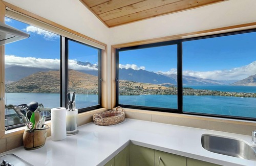 Queenstown House | Tākitimu (Remarkables View)