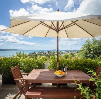 Snells Beach Bed & Breakfast | Tahi Lodge - Matakana Coast