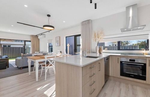 Taupo House | Taupō Townhouse-Central Location