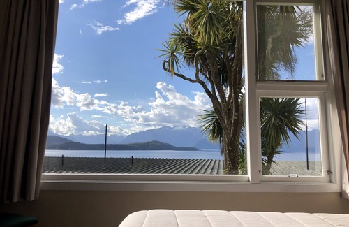 Manapouri Hotel | Te Anau Manapouri Lake Hotel