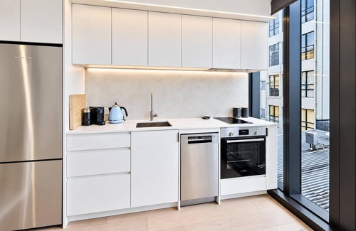 Te Aro Apartment | Te Aro 1BR with Pool & Gym in Wellington CBD