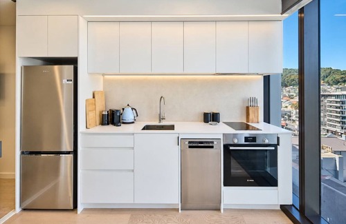 Te Aro Apartment | Te Aro City Apartment - 1BR with Pool & Gym