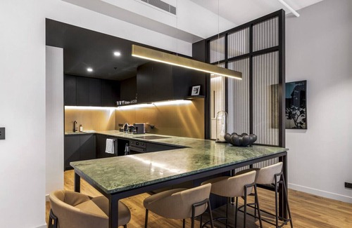 Auckland Central Business District Apartment | The Anzac Atelier — A Considered Heritage Suite