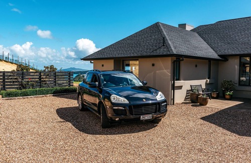 Omiha Apartment | The Apartment - Sea Views at Te Whau Point - Luxury one-bed apartment overlooking the ocean