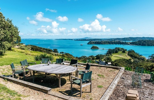Omiha Apartment | The Apartment - Sea Views at Te Whau Point - Luxury one-bed apartment overlooking the ocean