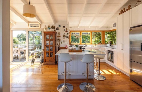 Ostend House | The Black Cottage at Putiki Bay