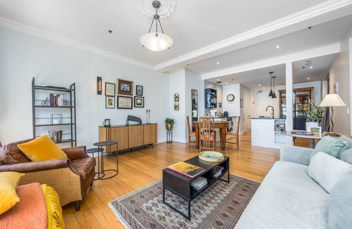 Auckland Central Business District Apartment | The Central Classic w Park Views & Parking