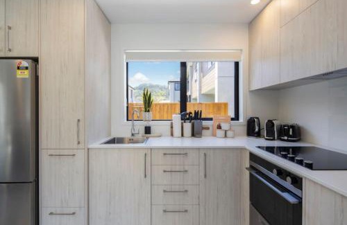 Lower Hutt House | The Comfortable Biddle Cottage