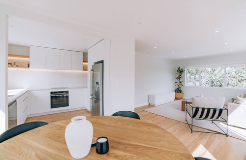 Narrow Neck Apartment | The Devonport Retreat