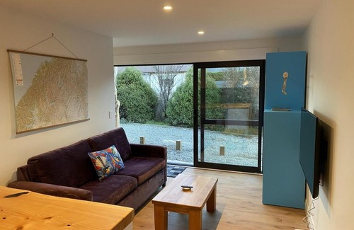Wanaka Apartment | The Driftwood Den