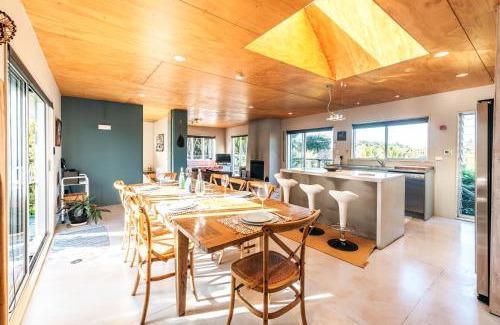 Omiha House | The Fat Pigeon - Omiha Holiday Home