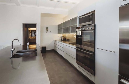 New Plymouth House | The Front Office: Historic Charm in New Plymouth