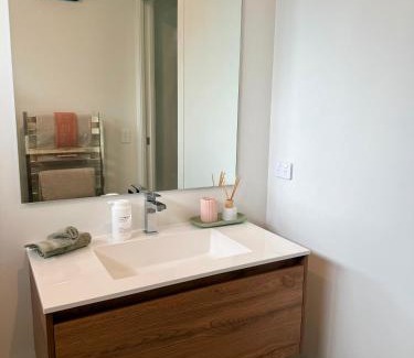 Kawarau Falls House | The Green Room