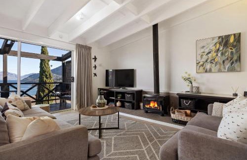 Queenstown City Centre House | The Habeke Haven