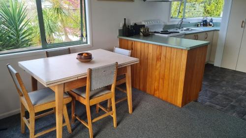 Whitianga House | The Kraken Cottage