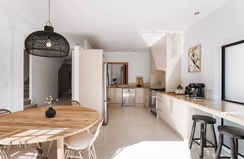 Mount Maunganui House | The Light House ~ Mount Maunganui - Beyonder Holiday Homes