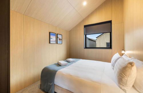Frankton House | The Little Loop Townhouse