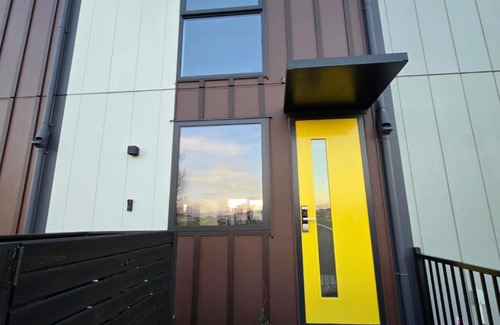 Wainui House | The Mana Elephant Modern Milldale Stay