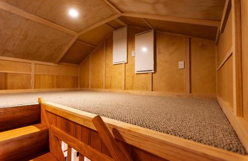 Te Aroha West House | The Miners Retreat