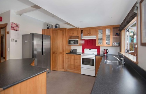 Nelson House | The Nile Street Bungalow - Character Home with a Pool in Central Location